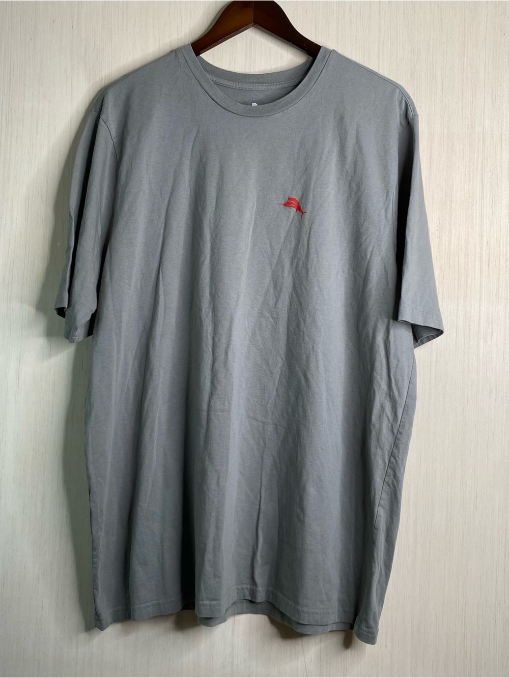 Tommy Bahama Men’s “Tees The Season”Gray Crewneck T-Shirt XLT